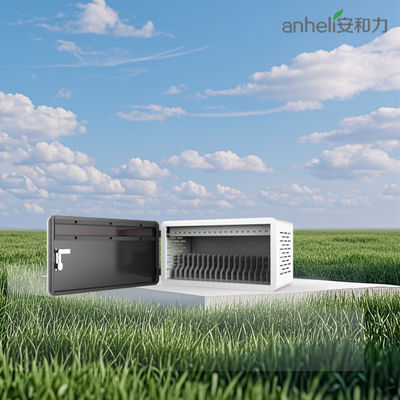 Kompakter 640x360x370mm Tablet-Ladeschrank mit ABS-Kunststoff-Trennwänden und medizinischen, ultra-leisen Rollen